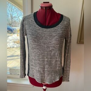 CREW NECK METALLIC CHARCOAL SWEATER